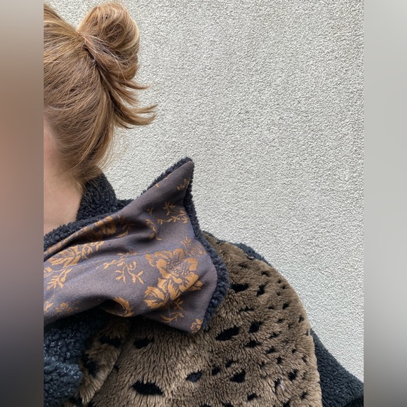 Vintage faux fur bomber, short vest, coat from the 90s - Picture 7 of 8